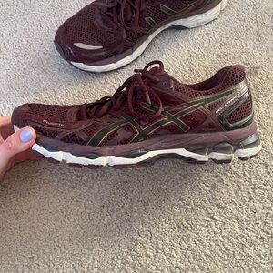 W’s Asics Gel-Kayano 21 size 12